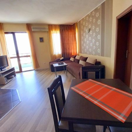 Family Hotel Amore بايالا المظهر الخارجي الصورة