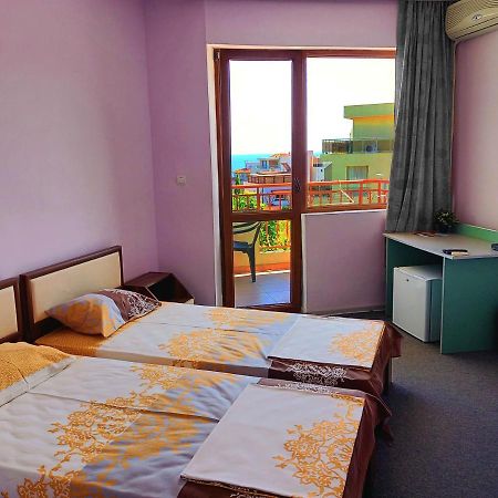 Family Hotel Amore بايالا المظهر الخارجي الصورة