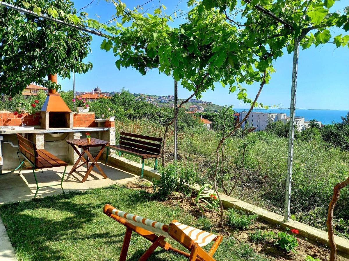 Family Hotel Amore بايالا المظهر الخارجي الصورة