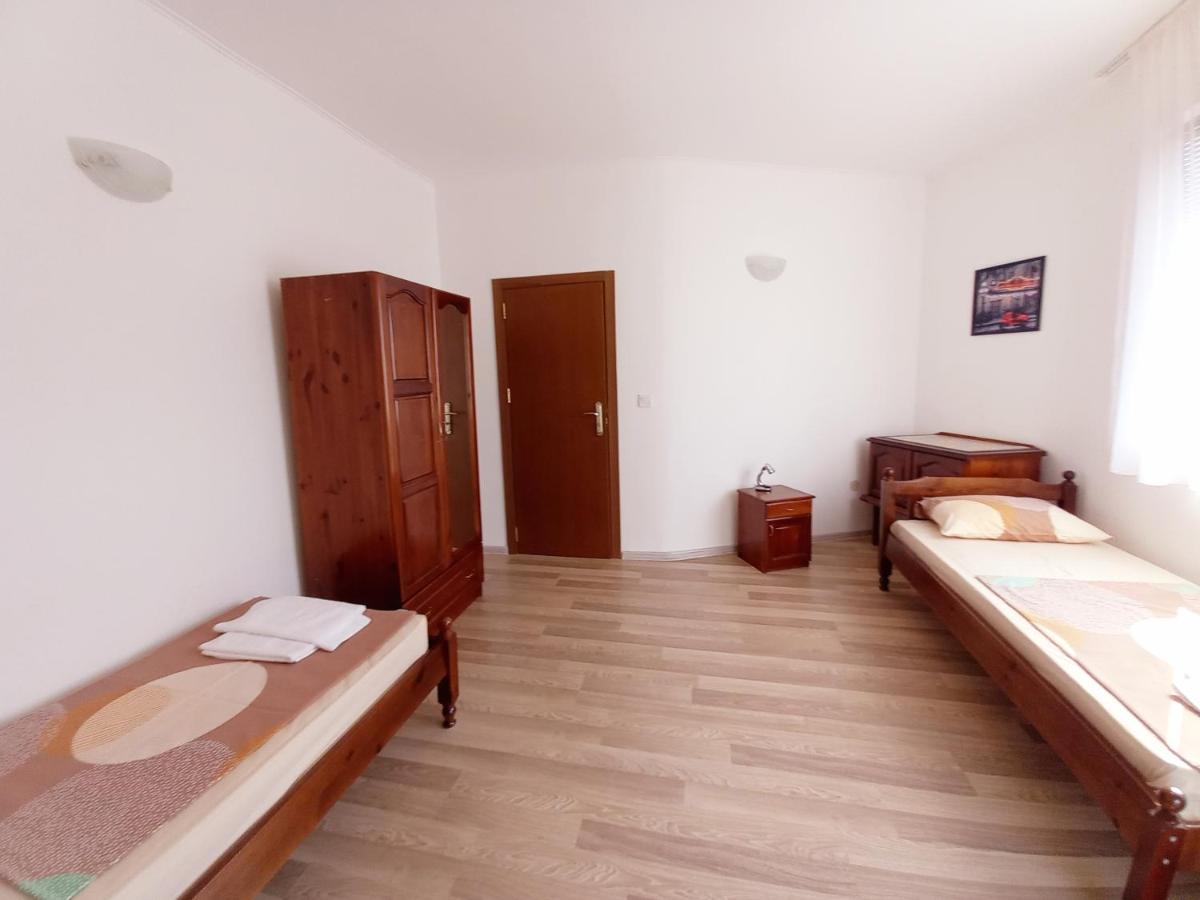Family Hotel Amore بايالا المظهر الخارجي الصورة