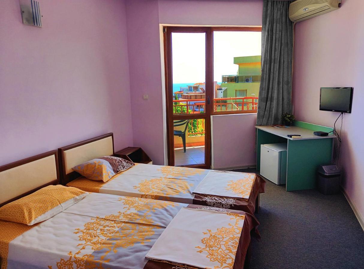 Family Hotel Amore بايالا المظهر الخارجي الصورة