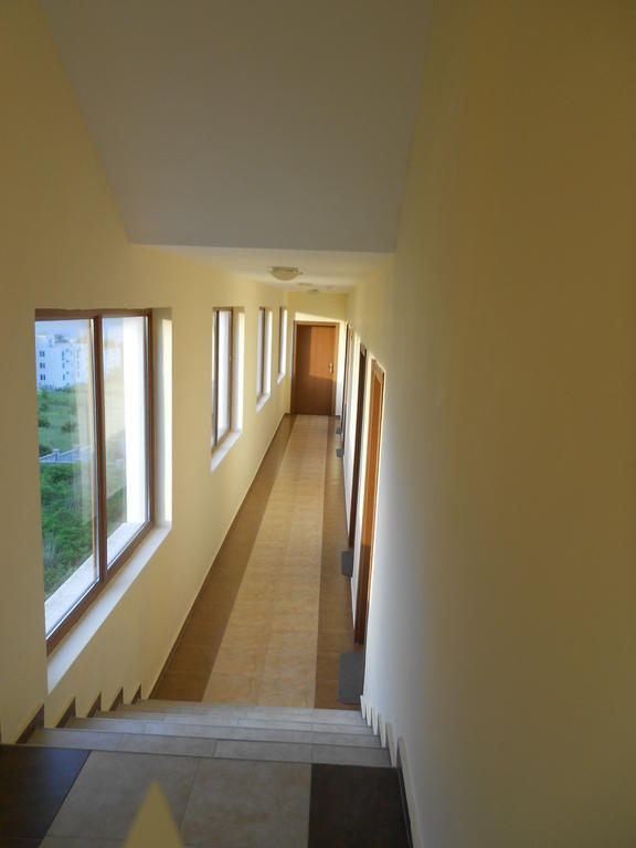Family Hotel Amore بايالا المظهر الخارجي الصورة