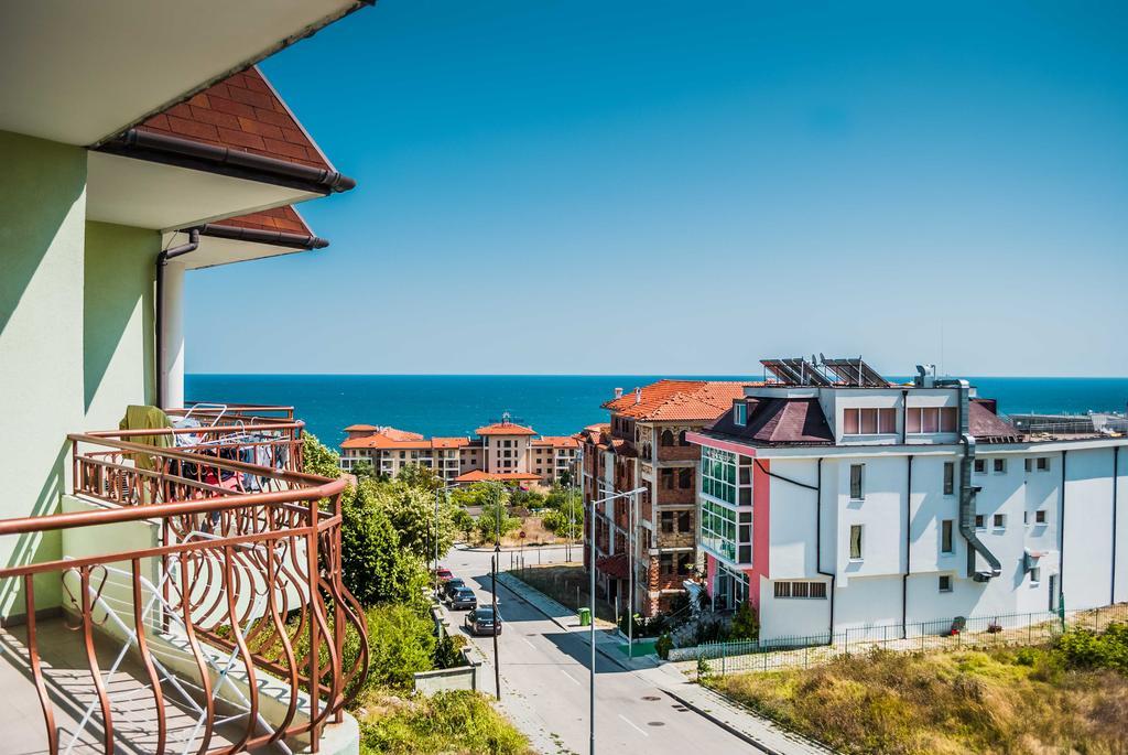 Family Hotel Amore بايالا المظهر الخارجي الصورة