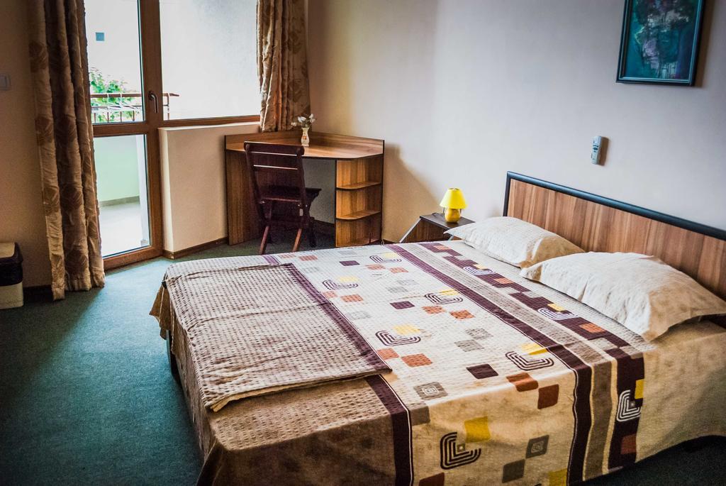 Family Hotel Amore بايالا المظهر الخارجي الصورة