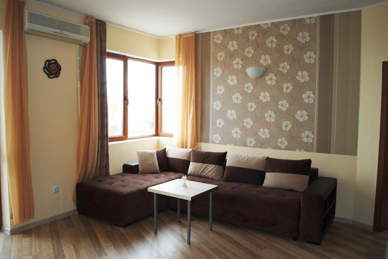 Family Hotel Amore بايالا المظهر الخارجي الصورة