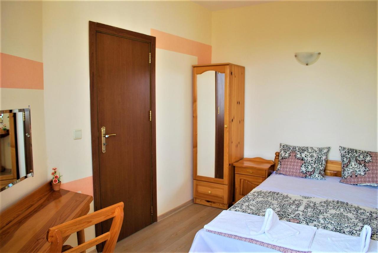 Family Hotel Amore بايالا المظهر الخارجي الصورة