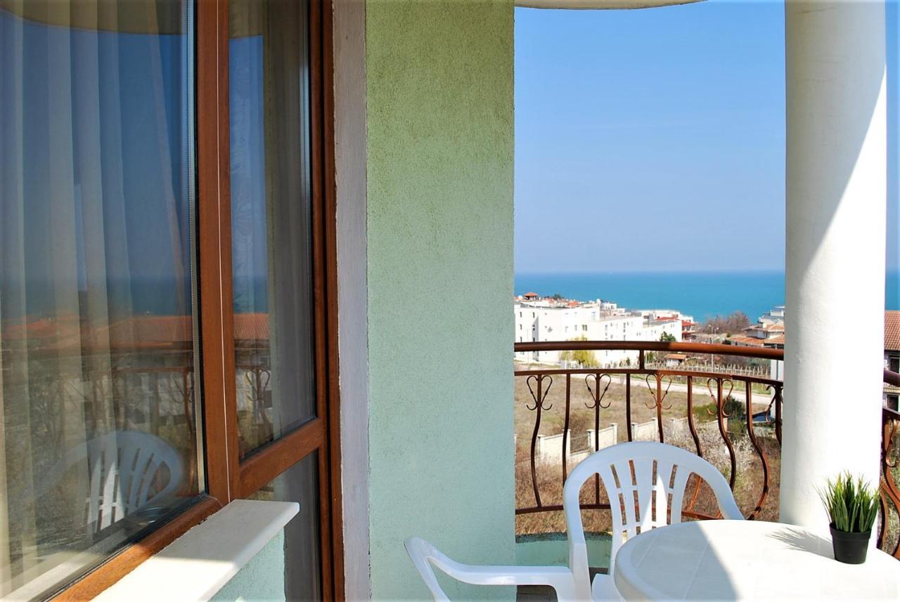Family Hotel Amore بايالا المظهر الخارجي الصورة