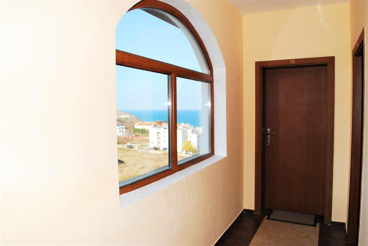 Family Hotel Amore بايالا المظهر الخارجي الصورة
